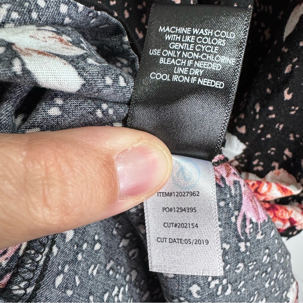 Torrid Size 2 Floral Dress Black Pink Rose Fit Flare 3/4 Sleeve - Picture 6 of 6